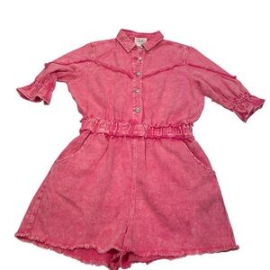 Fantastic Fawn Boutique Women’s Romper Size Medium‎ Hot Pink